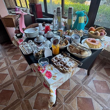 Agriturismo Da Patrizia Simaxis Bagian luar foto