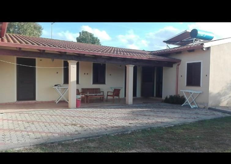 Agriturismo Da Patrizia Simaxis Bagian luar foto